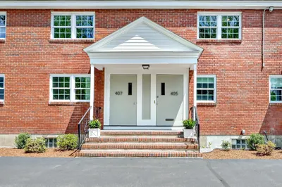 405 Washington Street - Unit #2 1