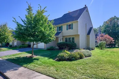14 Rosslare Dr #115 1