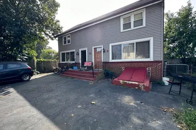 76 Spencer St