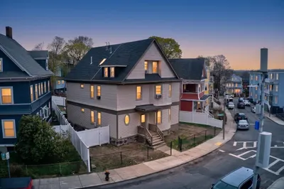 37 Stonehurst St 1