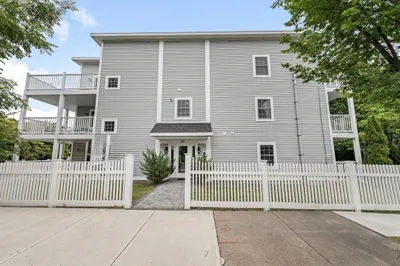 244 Main St #1 1