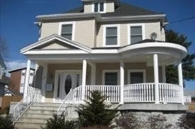 5 Myrtle Street #3 1