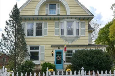 24 Main St 1