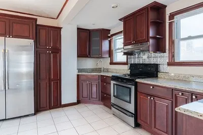 156 Dorchester St 1
