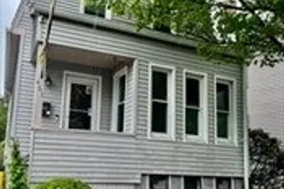 461 Union St