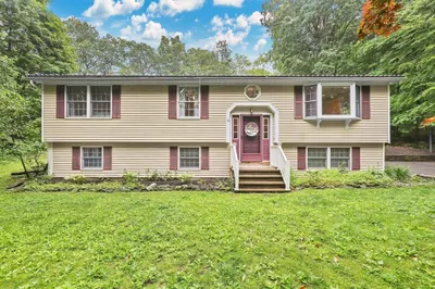 63 Barton Ave 1