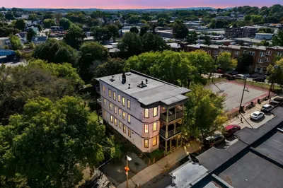 252-254 Magnolia St 1