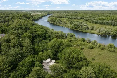 389 River Rd 1