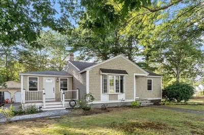 11 Nelson Ave