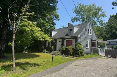 119 Massreco St 1