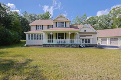 440 Quaker Street 1