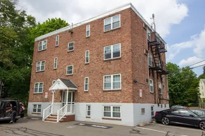 34 Clark St #6