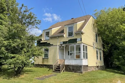 12 Florence St