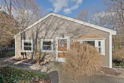 76 Overlook Rd 1