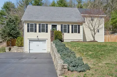 171 Whitins Rd 1