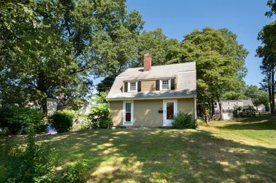 186 Peach St 1