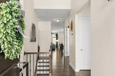 64 Pine Tree Dr 1
