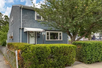 11 Dedham St 1