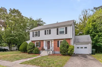 79 Livermore Rd