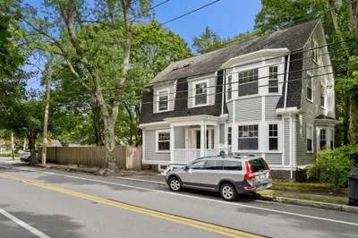 247 Hale St 1