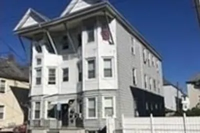 157 Hathaway St #3W 1