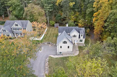 52 Nixon Road 1