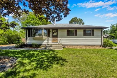 23 Beyer Dr 1