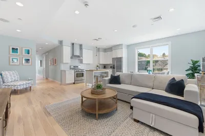 34 Coffey St #3
