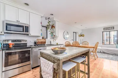 90 Salem St #3F