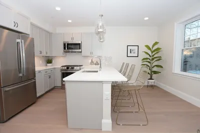 336 Chelsea Street #5