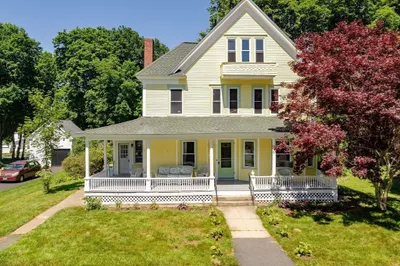 90 Pleasant St 1