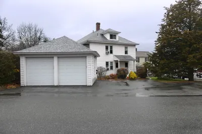 64-66 Waverly Road #3 1