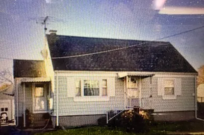20 Beacon Blvd 1