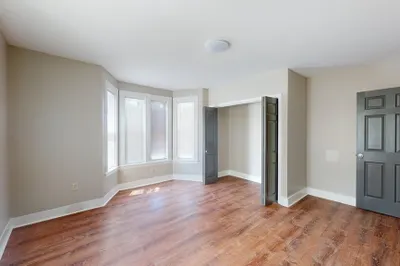 10 Washington Street #1