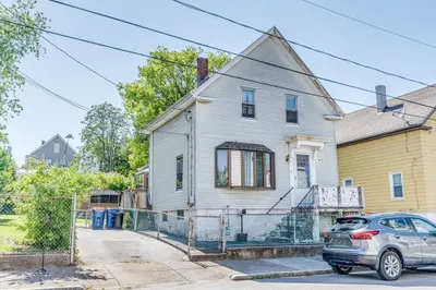 35 Myrtle St