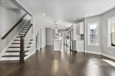 83 Centre St #2