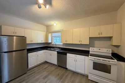137 Midland St #1 1