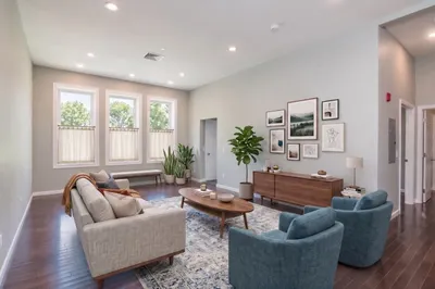 27 Bardwell St #5 1