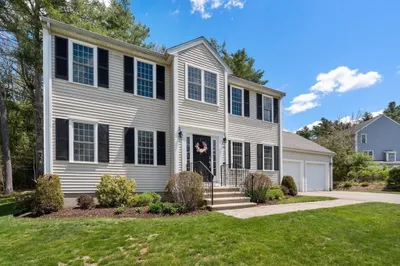 45 Cinnamon Ridge Cir