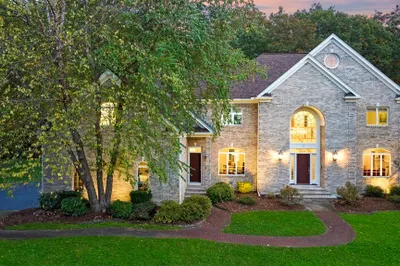 18 Rock Brook Way 1