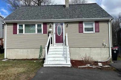 88 Pinehurst Ave