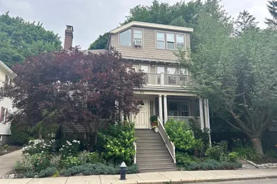 82 Stearns Rd #2