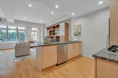 35 Fay St #209