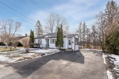 51 Rouville Ave 1