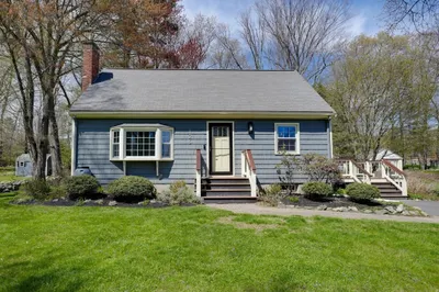 125 Hemlock Dr 1