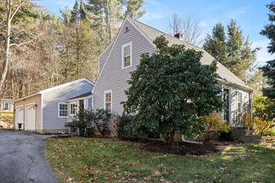85 Red Acre Rd 1
