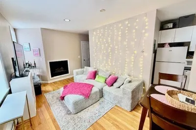 2-4 Thacher St #3 1