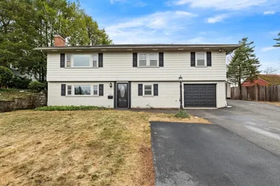 22 Indian Hill Rd 1
