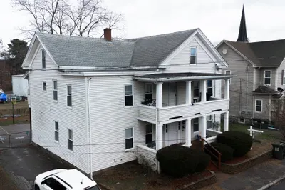 16 Wakefield Ave 1