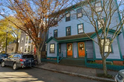 106 Pleasant St #2
